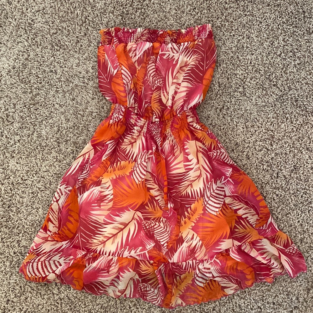 Hawaiian colorful strapless dress